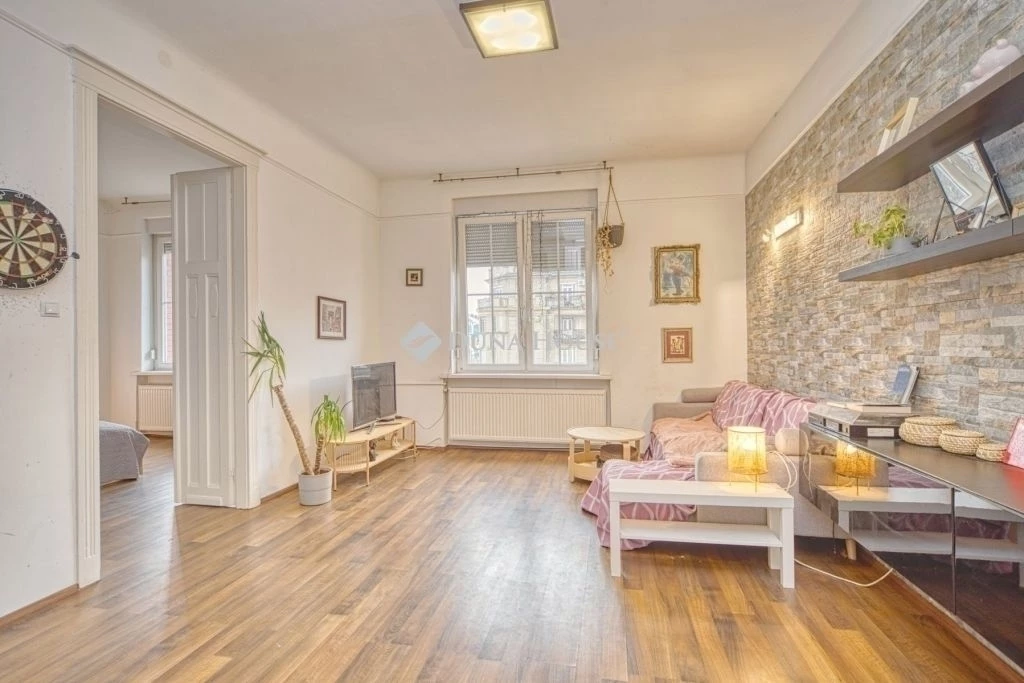 For sale brick flat, Budapest XII. kerület