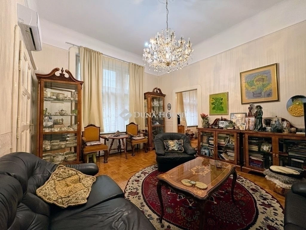 For sale brick flat, Budapest XIII. kerület, Újlipótváros