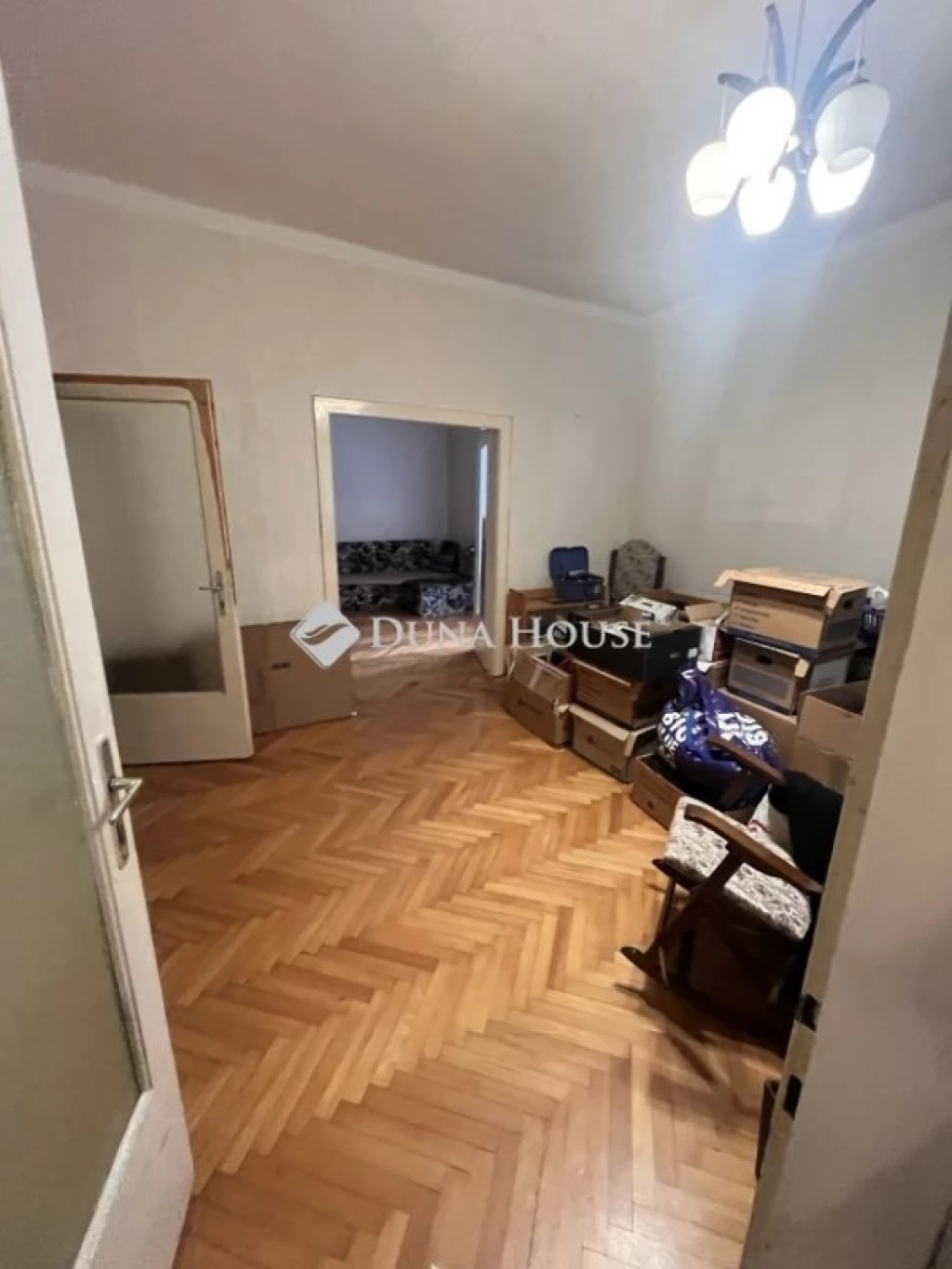 Kuruclesen 75 m2-es FELÚJÍTNADÓ lakás!