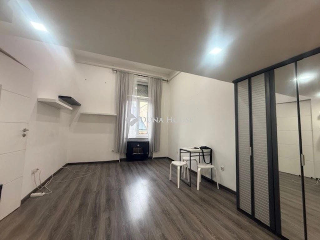 For sale brick flat, Budapest XIII. kerület, Újlipótváros