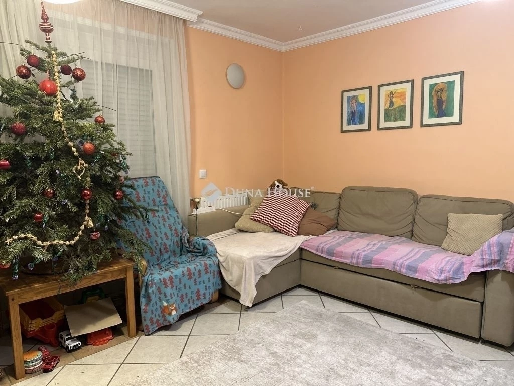 c3-1-name c2-1-name, Budapest III. kerület, Csillaghegy