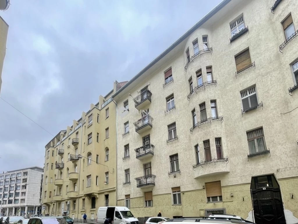 For sale brick flat, Budapest II. kerület