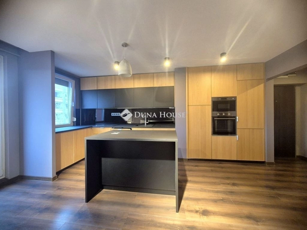 Eladó lakás, Budapest 3. ker.