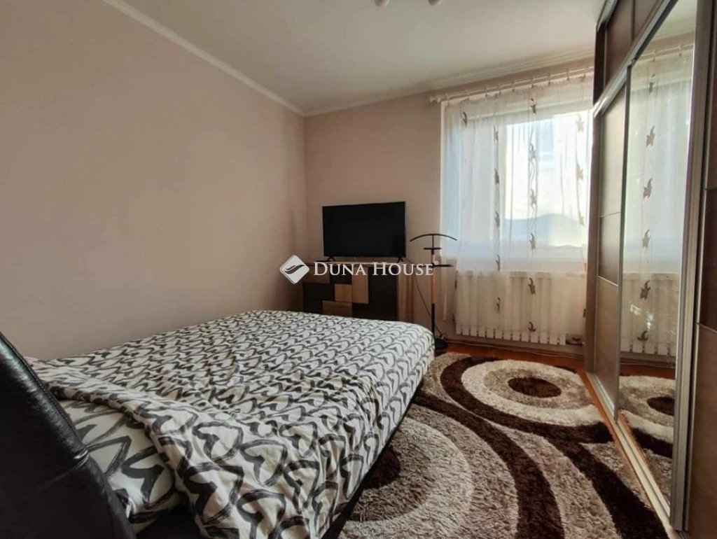 For sale panel flat, Budapest III. kerület