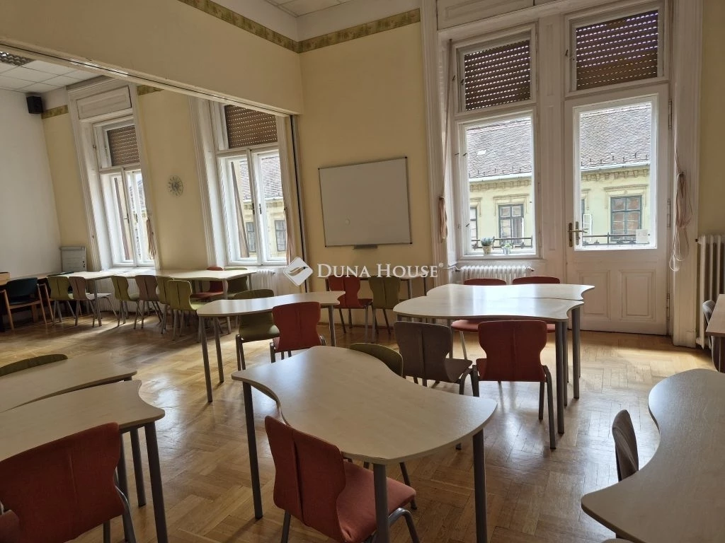 Eladó lakás, Budapest 2. ker.