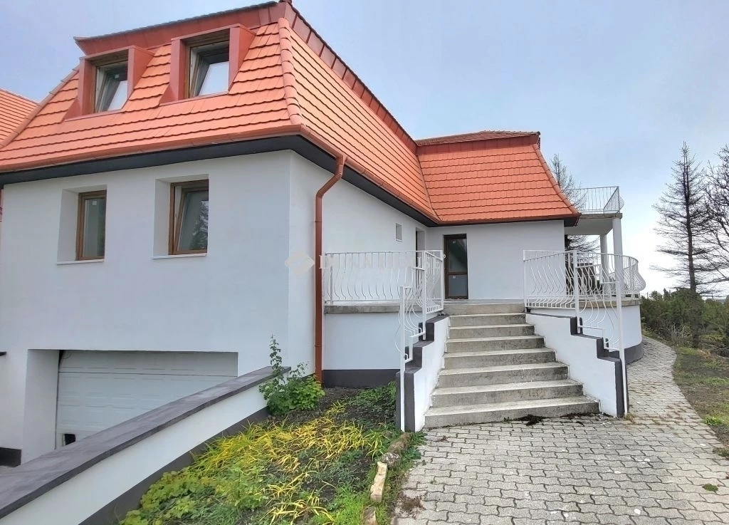 Eladó ház, Szentendre