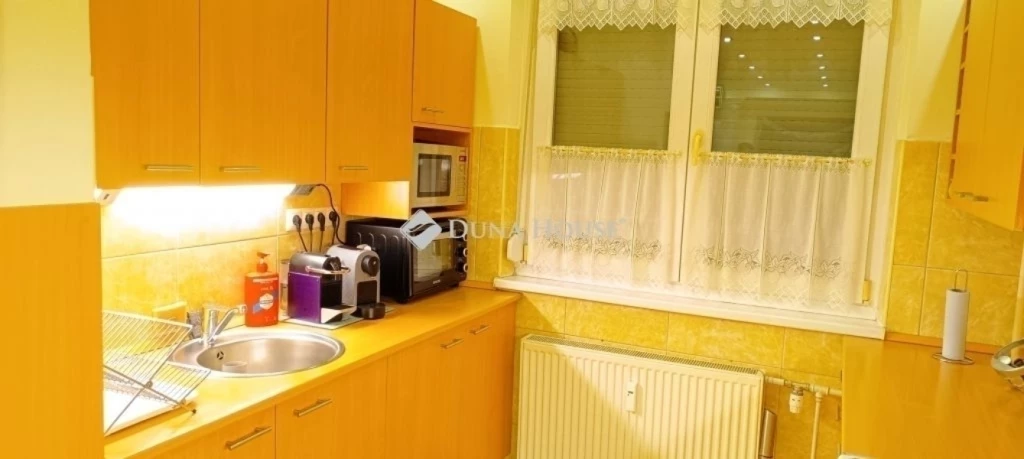 For sale panel flat, Budapest III. kerület, Békásmegyeri lakótelep hegy felől