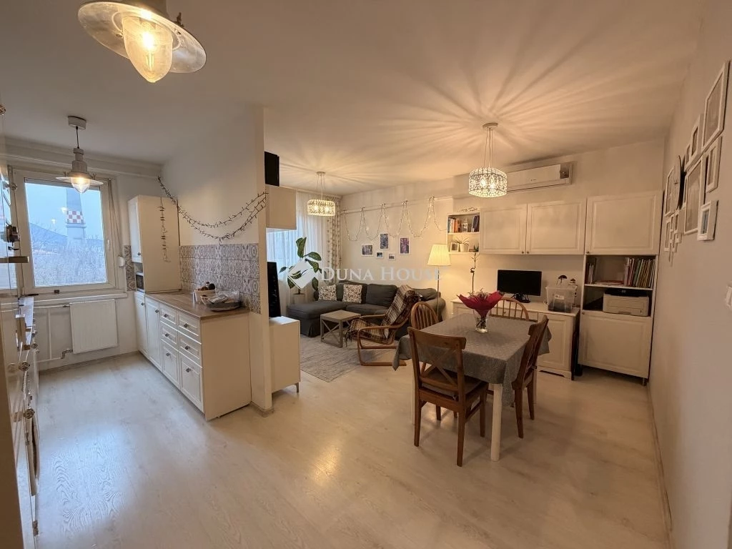 For sale panel flat, Budapest III. kerület