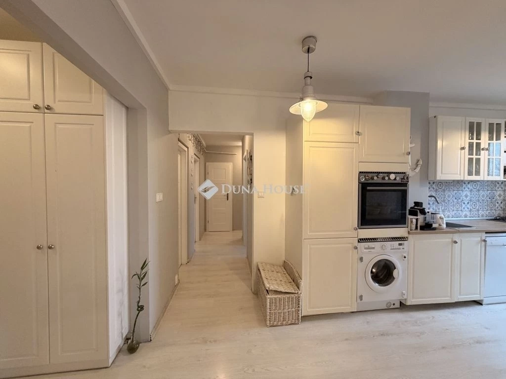 For sale panel flat, Budapest III. kerület