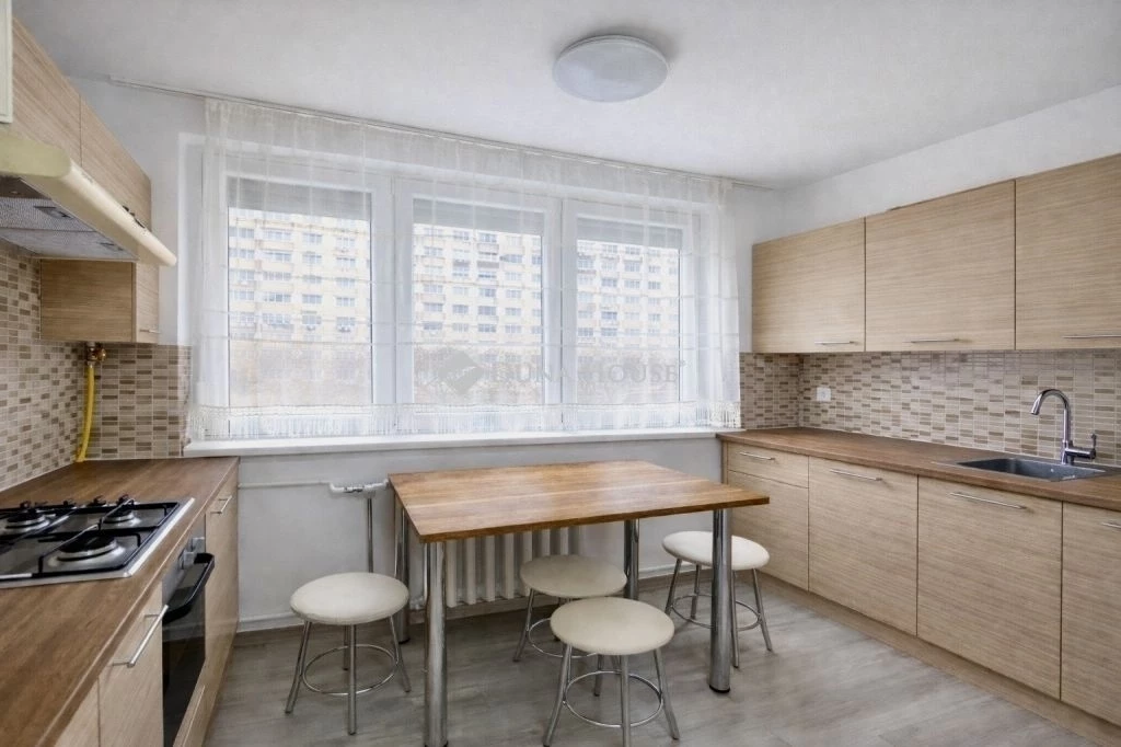 For sale panel flat, Budapest III. kerület