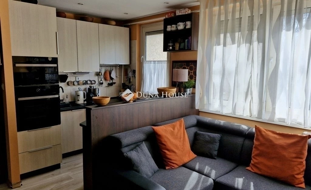 For sale panel flat, Budapest III. kerület