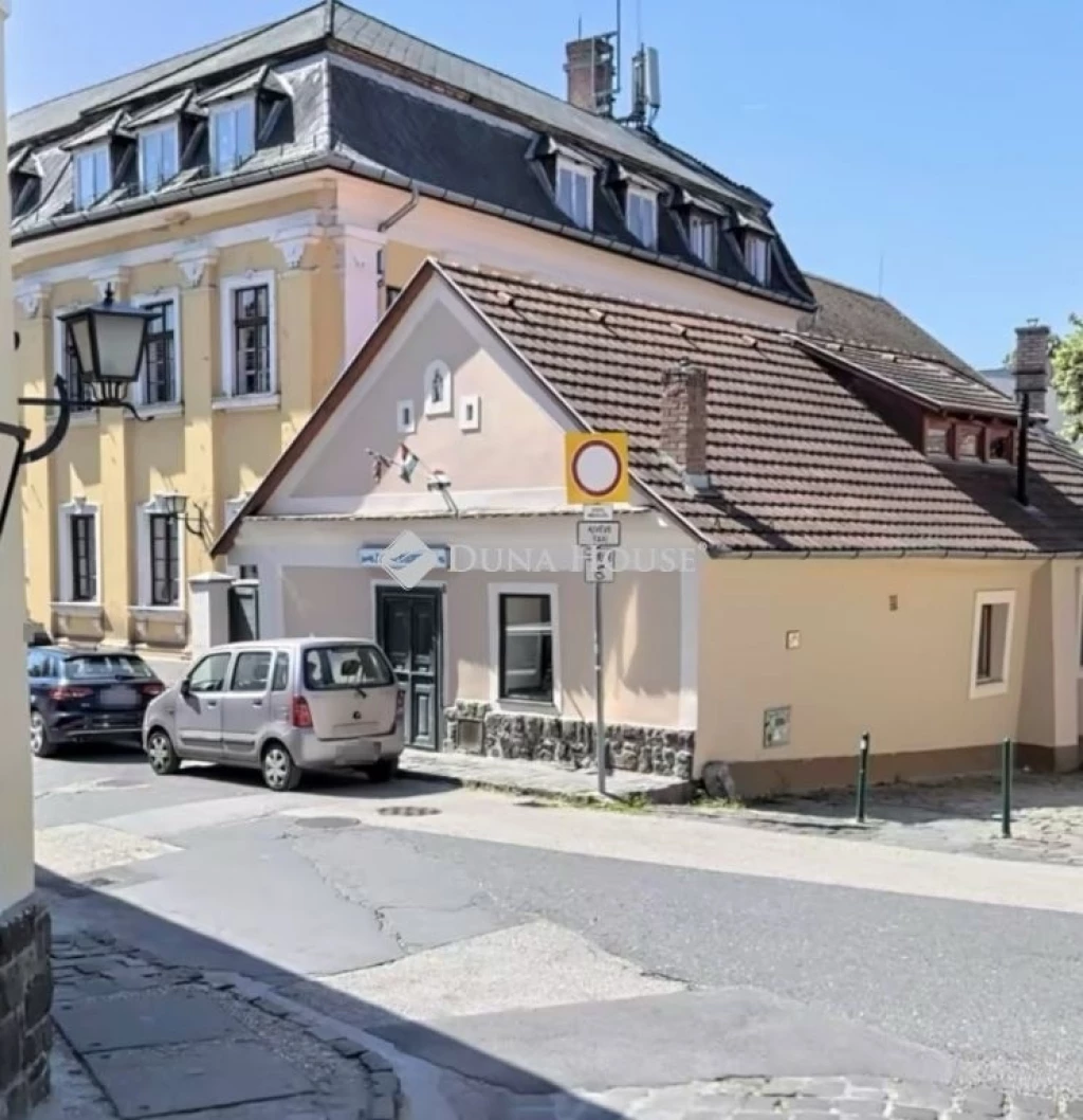 For sale store, Szentendre