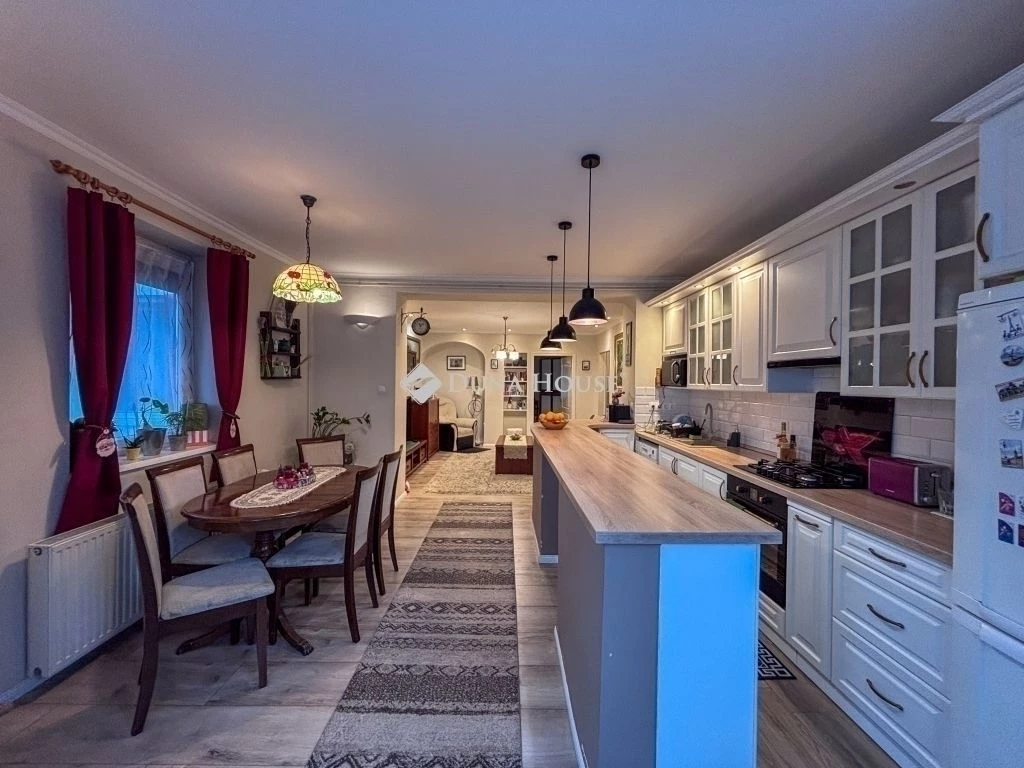 For sale brick flat, Dunakeszi, Katonadomb park közelében