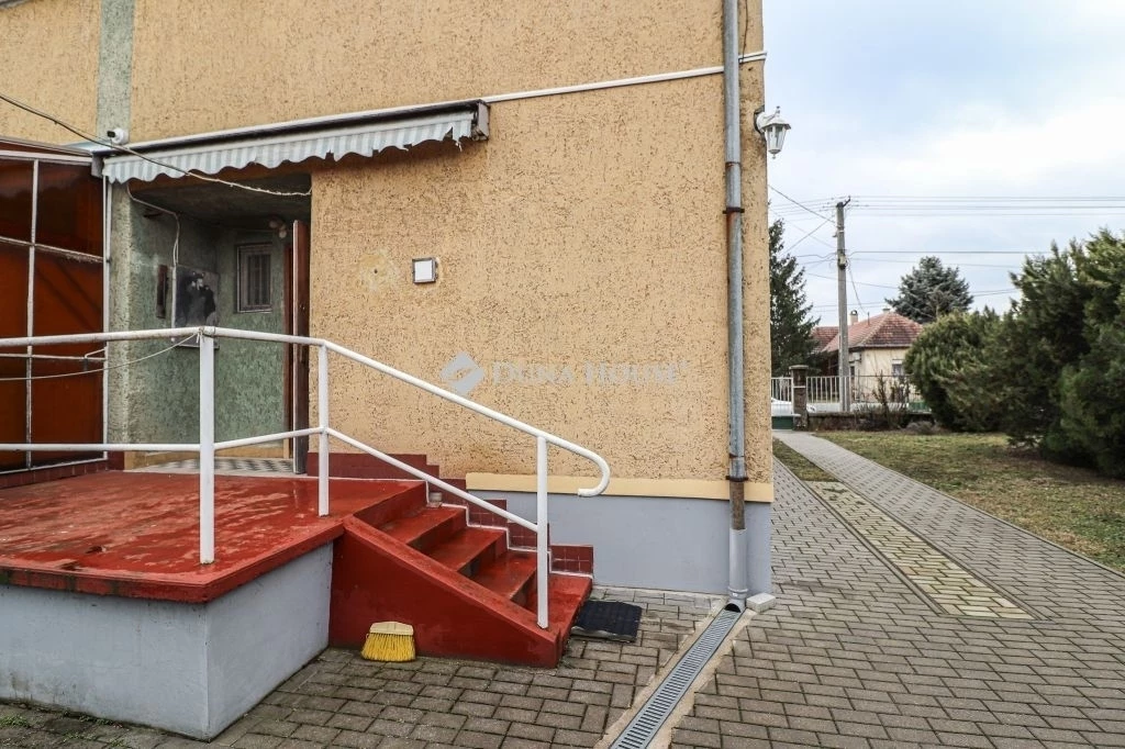 For sale semi-detached house, Göd, Felső-Göd