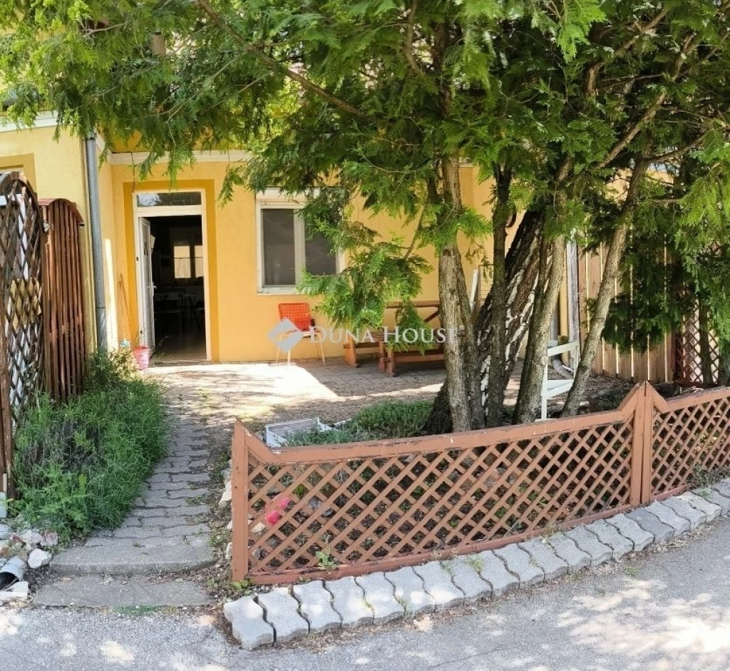 c3-1-name c2-62-name, Siófok