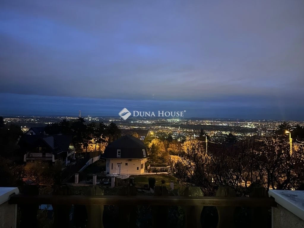 c3-1-name c2-2-name, Budapest III. kerület