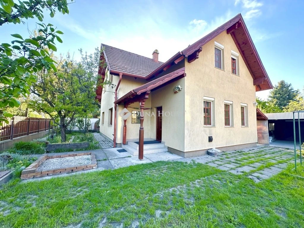 c3-1-name c2-1-name, Budapest III. kerület