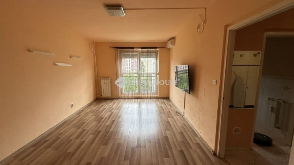 Eladó lakás, Budapest 3. ker.