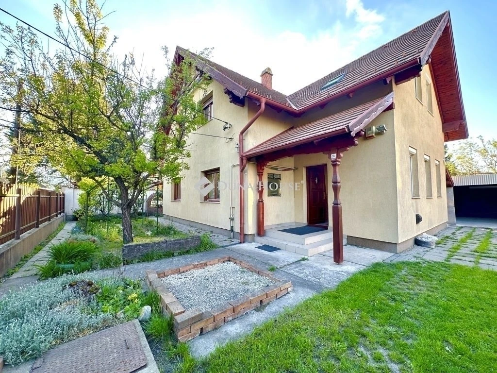 c3-1-name c2-1-name, Budapest III. kerület, Csillaghegy