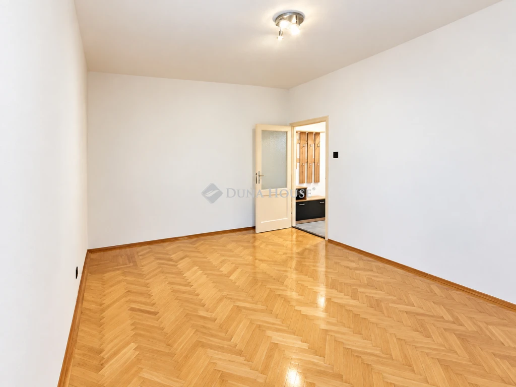 Eladó lakás, Budapest 3. ker.