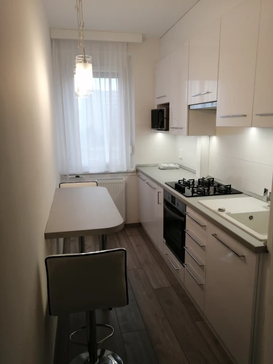 Kiadó panellakás, Székesfehérvár