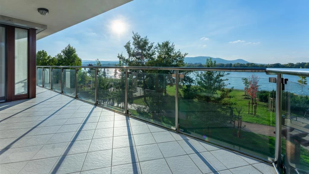 For sale brick flat, Budapest XIII. kerület, Marina sétány