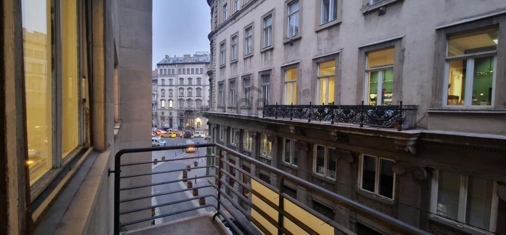 c3-1-name c2-19-name, Budapest VI. kerület