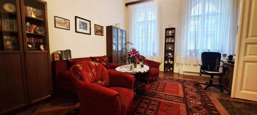 For sale brick flat, Budapest VI. kerület