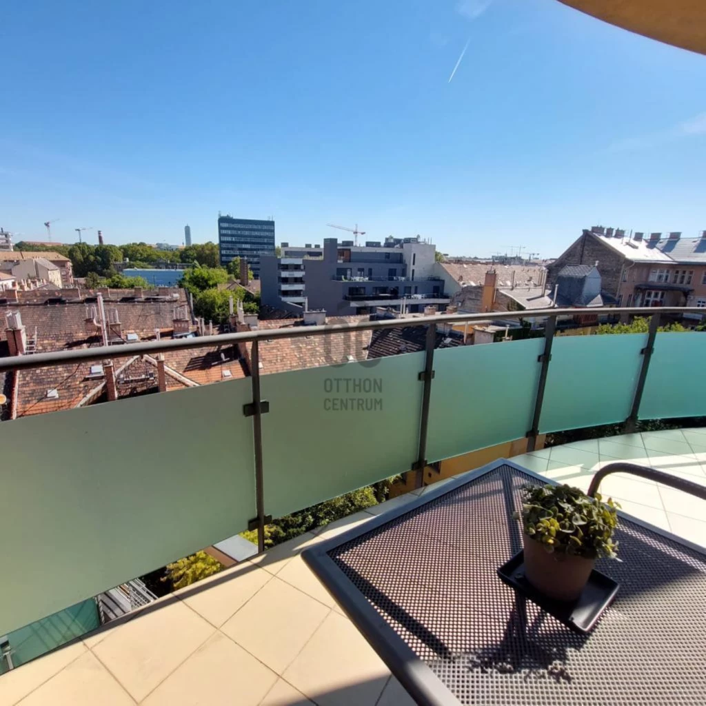 Eladó lakás Budapest 8. ker., Corvin negyed