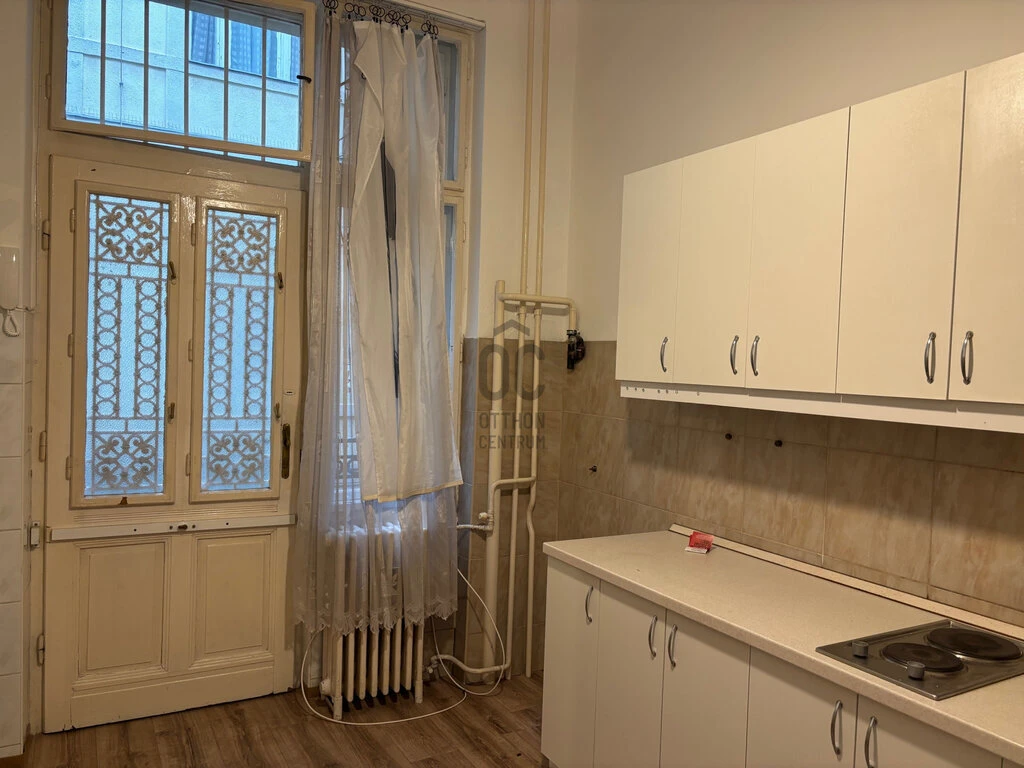 c3-1-name c2-19-name, Budapest V. kerület, Lipótváros