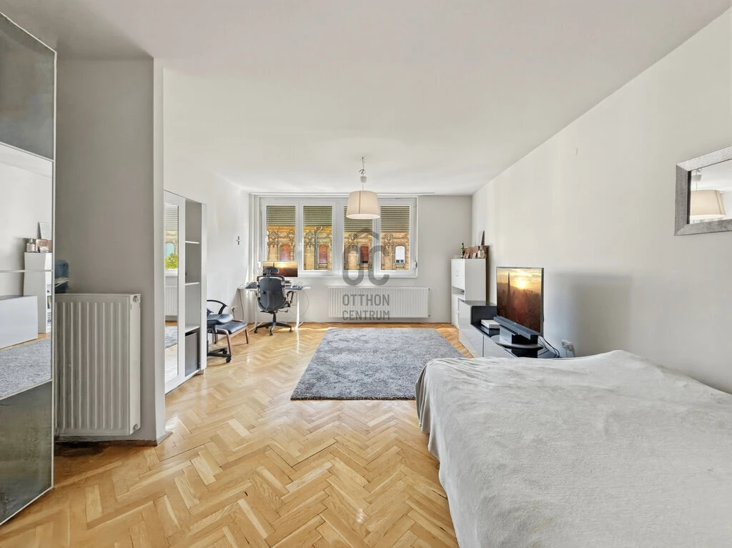 Eladó lakás Budapest 6. ker., Belső VI.