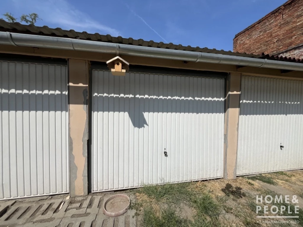 For sale detached garage, Szeged, Rókus