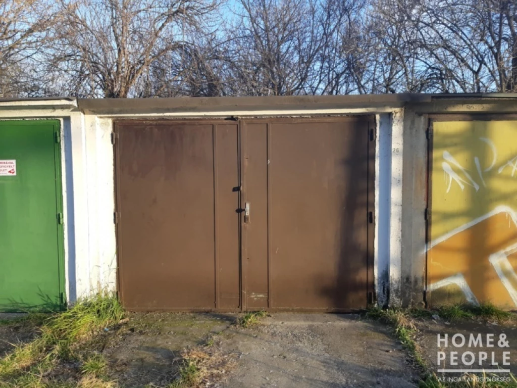 For sale detached garage, Szeged, Alsóváros