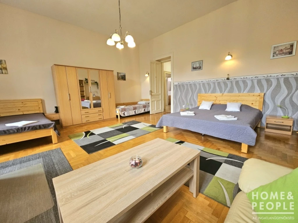 c3-1-name c2-19-name, Szeged, Szeged Belváros