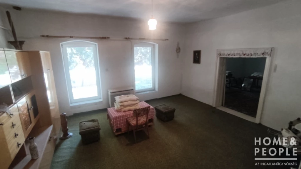 Eladó ház Kübekházán