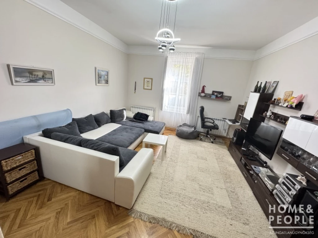 c3-1-name c2-19-name, Szeged, Szeged Belváros