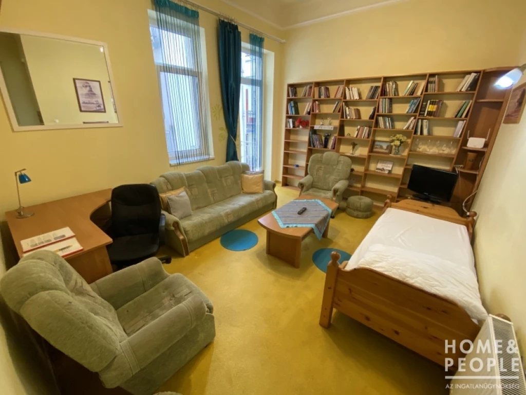 Eladó tégla lakás Szegeden!