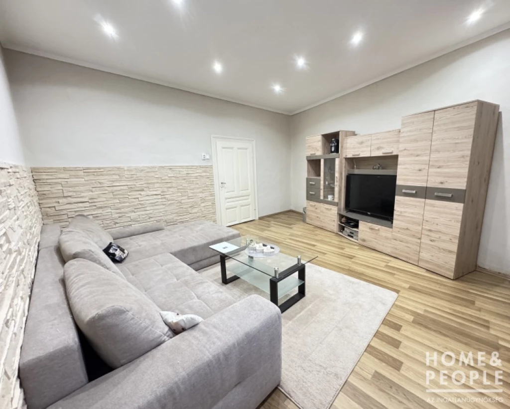 2 generációs családi ház eladó Hódmezővásárhelyen!