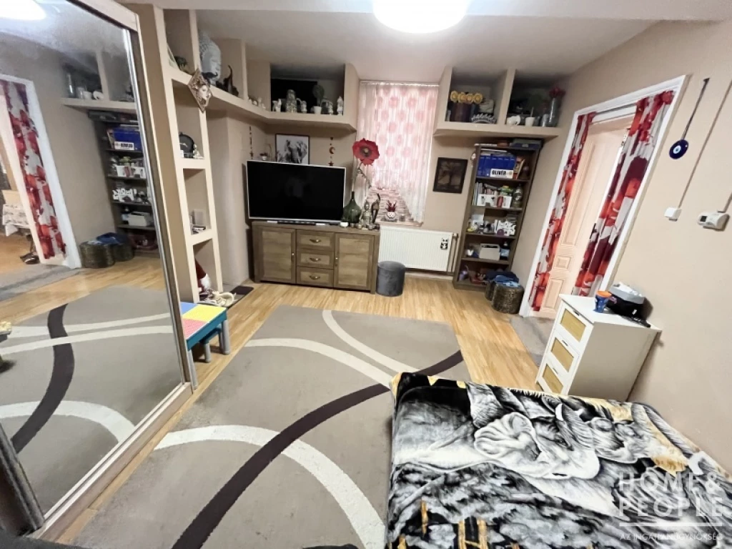 For sale brick flat, Hódmezővásárhely