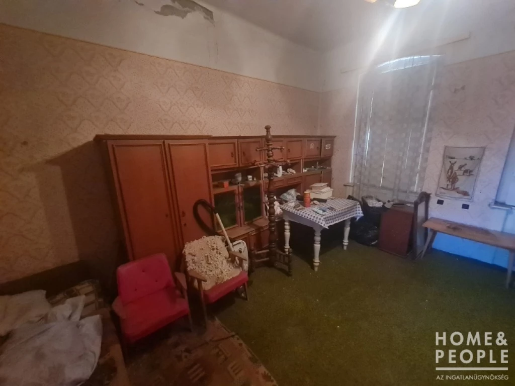 Felújítandó Házrész eladó, Hódmezővásárhelyen!