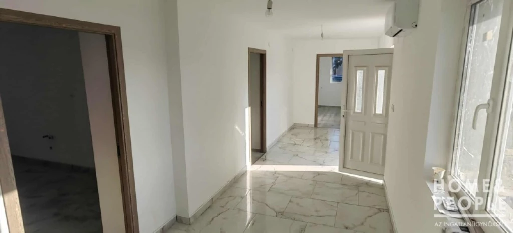 Kübekházán felújított ház eladó!