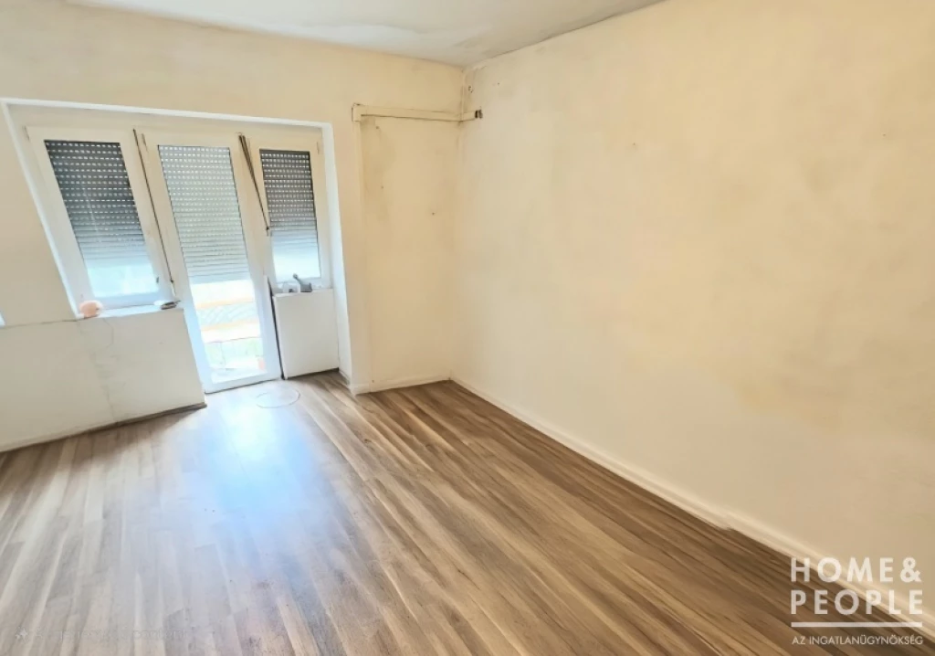 Eladó lakás, Szeged!