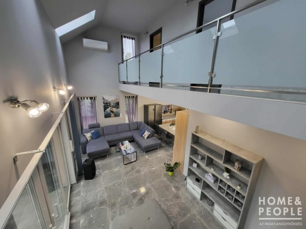 Tápén családi ház eladó