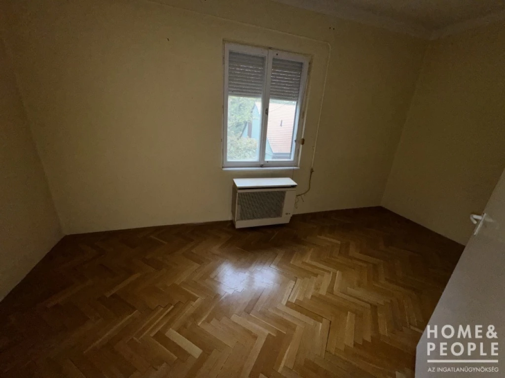 For sale brick flat, Hódmezővásárhely