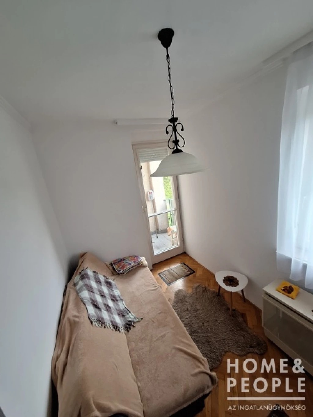 Eladó tégla lakás Algyőn!