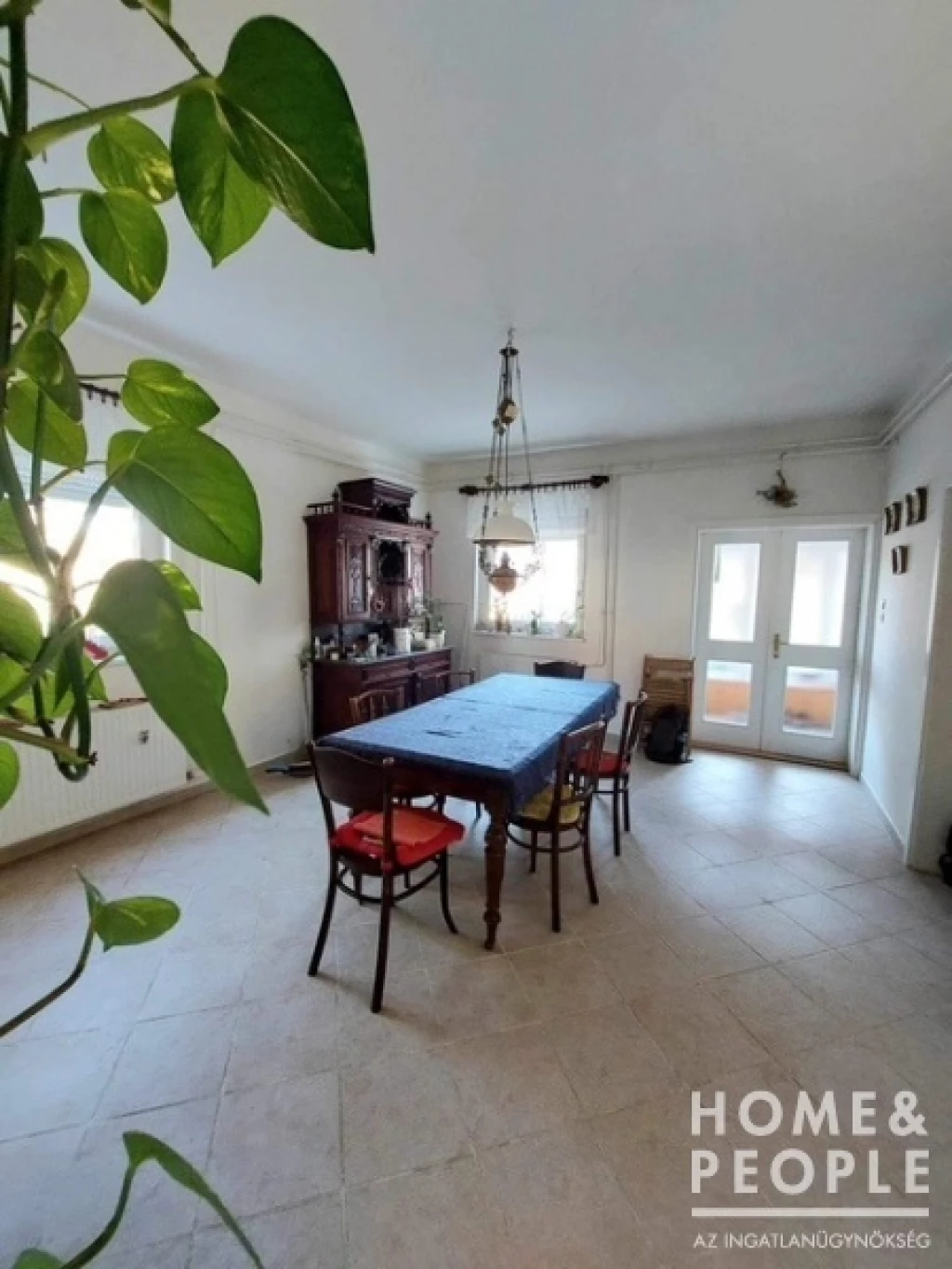 c3-1-name c2-1-name, Szeged, Gyálarét