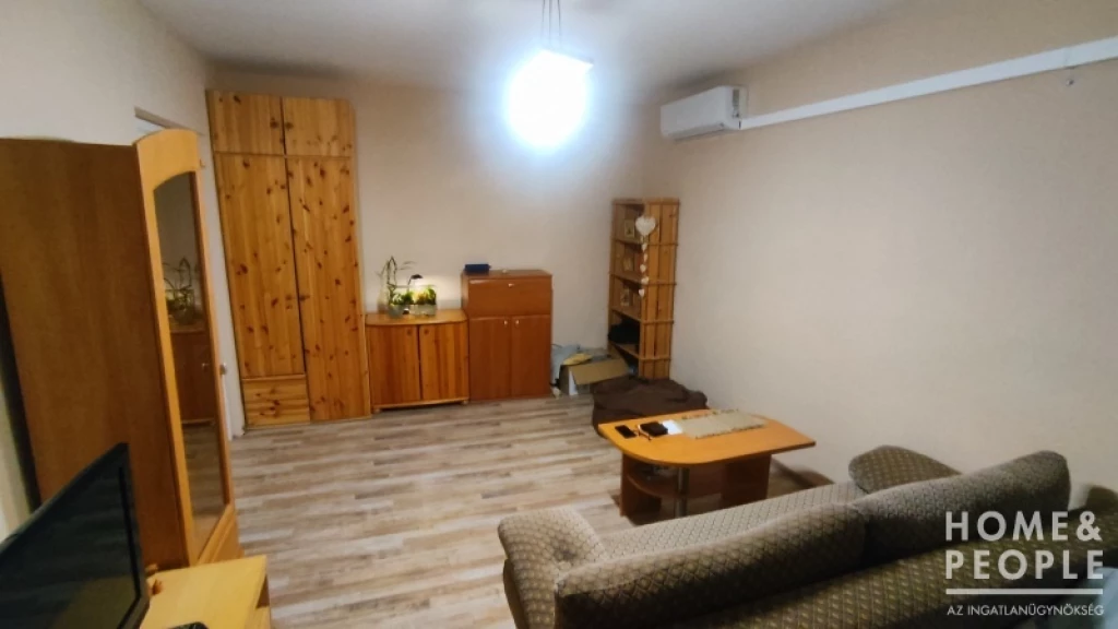 For sale brick flat, Szeged, Makkosház