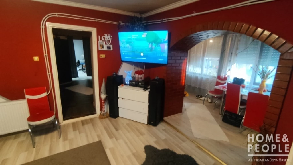 Eladó családi ház, Makó