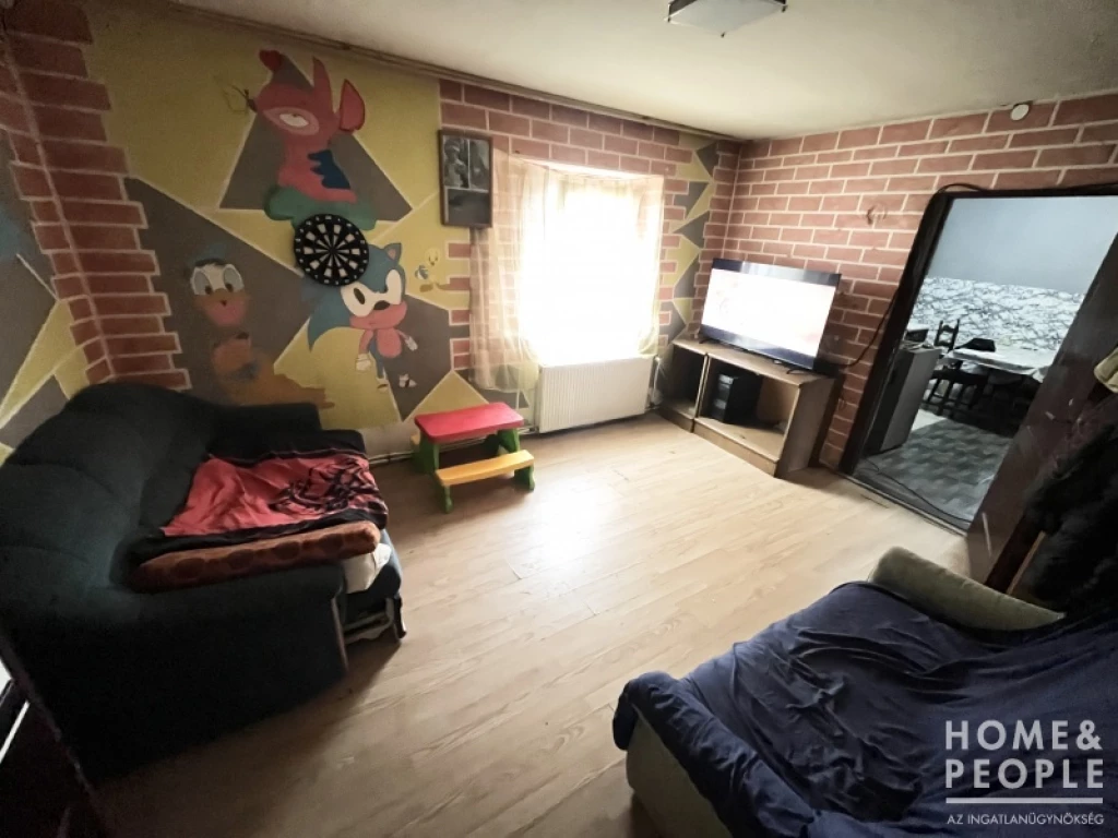 Eladó családi ház Szeged-Kiskundorozsmán!