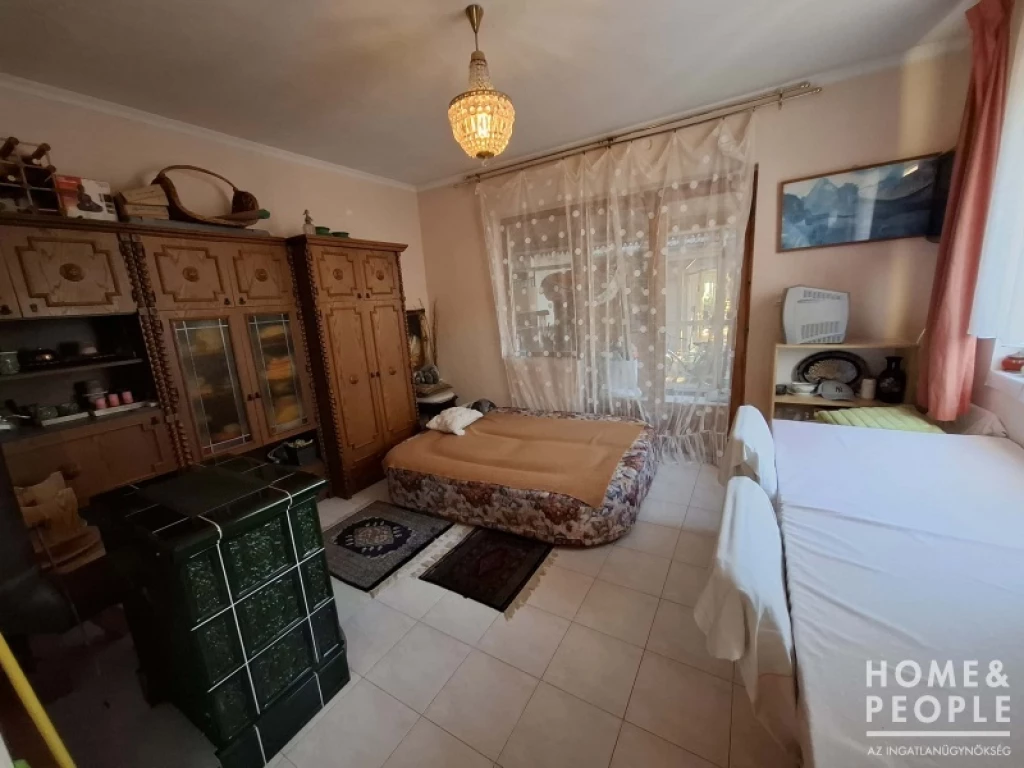 Újszegedi ikerház eladó!